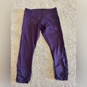 Lululemon purple cropped leggings